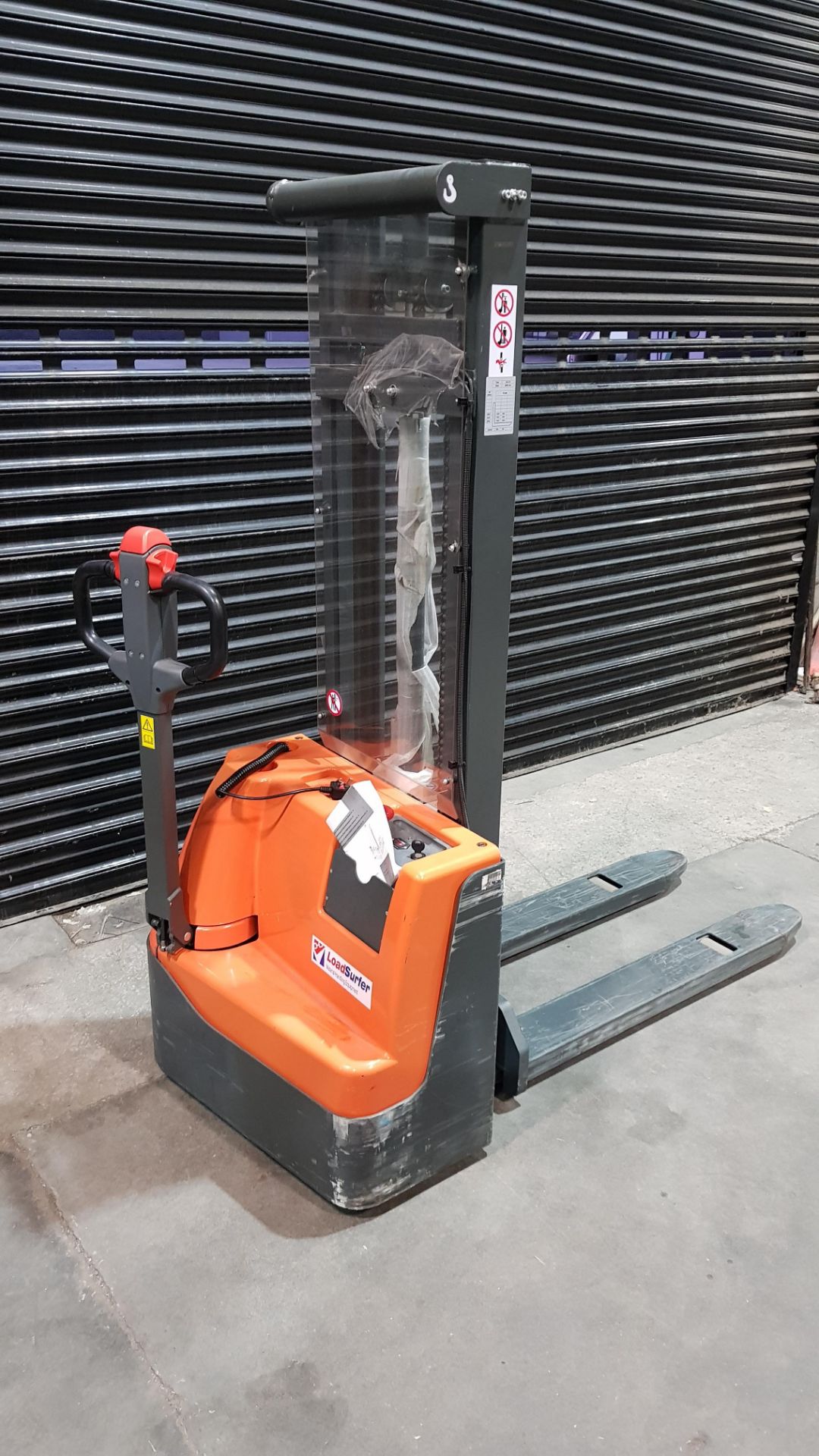 TACKLESTONE TYPE ECL10 PEDESTRIAN ELECTRIC STACKER (YOM 2018) 240V WITH KEY & INSTRUCTION MANUAL