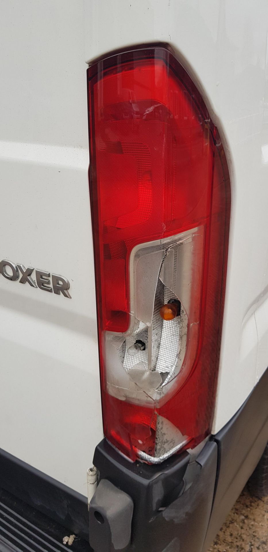 WHITE PEUGEOT BOXER 335 PRO L3H2 BHDI PANEL VAN 2200CC REG : CA21HXJ MILEAGE: 64,138 VIN NUMBER: - Image 15 of 19