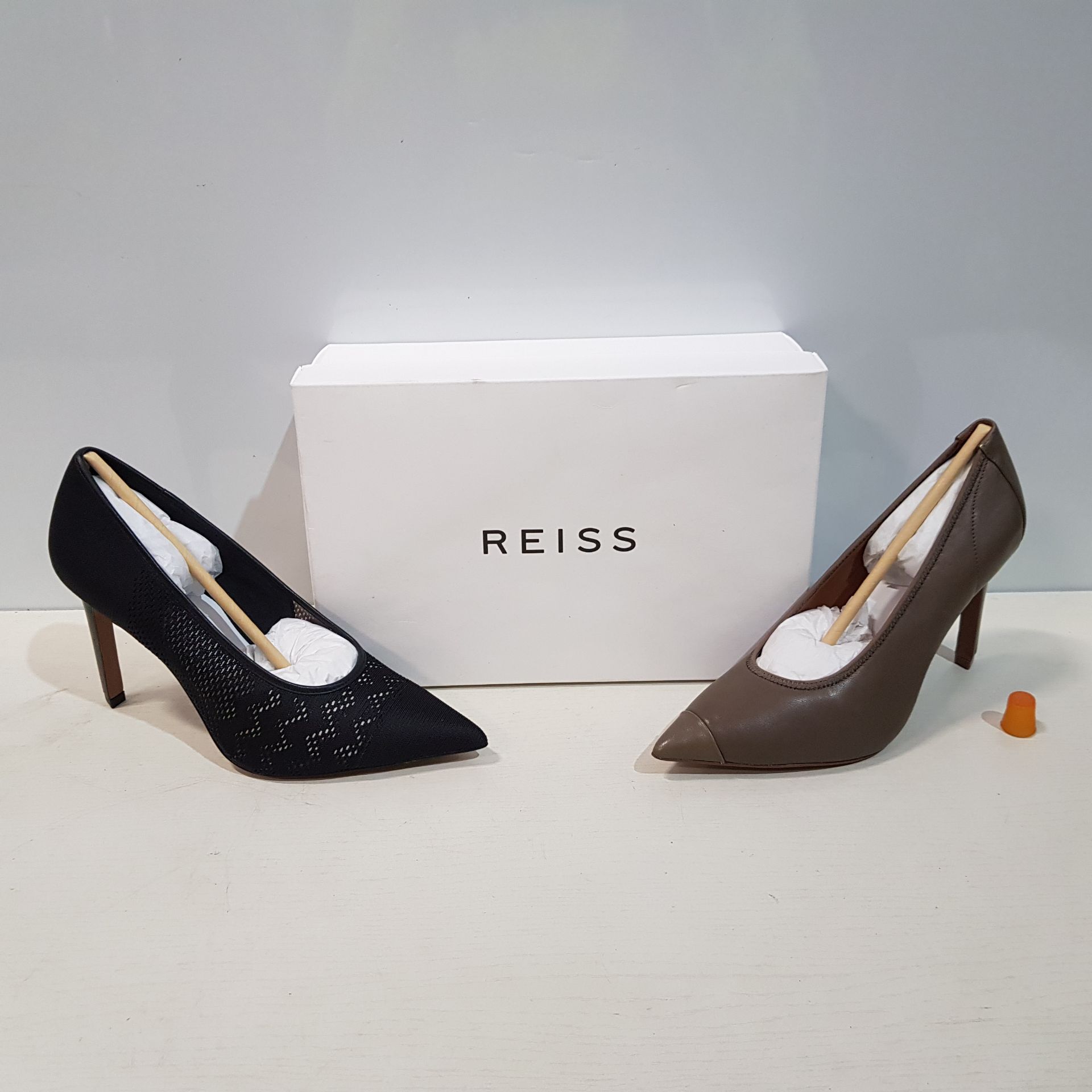 7 X PIECE BRAND NEW MIXED SHOE LOT CONTAINING REISS LOWRI COURT SHOES IN MID GREY SIZE UK 6 & ZENA