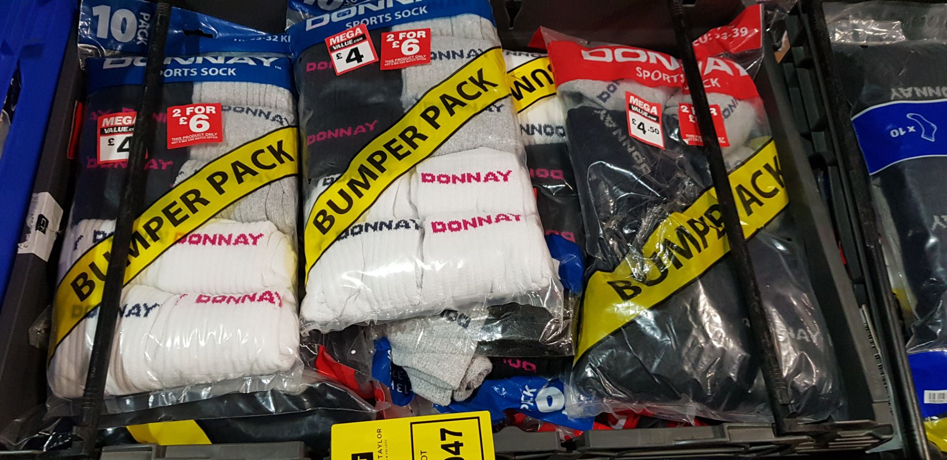 45 X BRAND NEW PACKS OF 10 PAIR OF DONNAY SPORT SOCKS IN VARIOUS STYLES, SIZES AND COLOURS IN 3 - Image 2 of 2