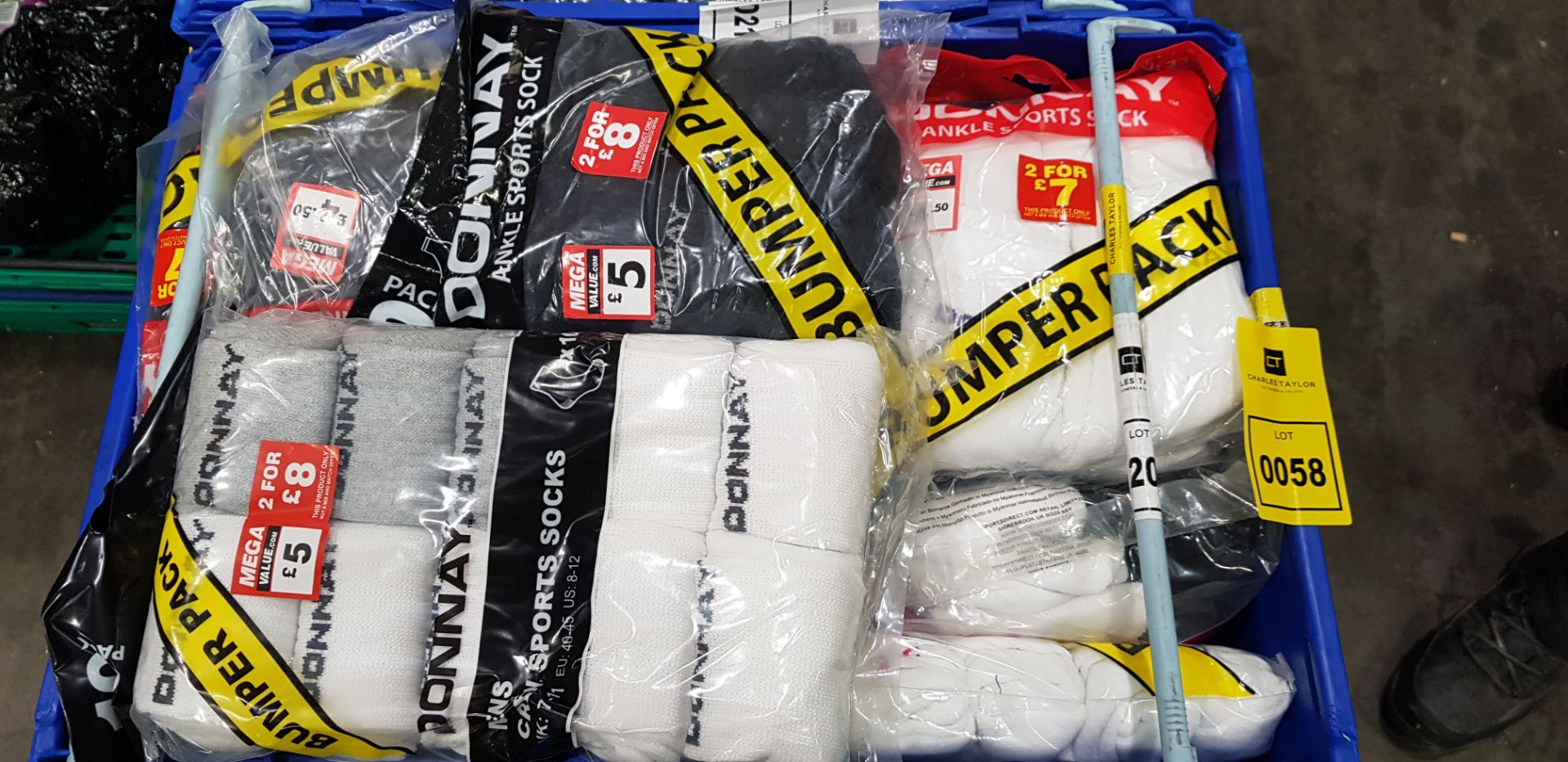 45 X BRAND NEW PACKS OF 10 PAIR OF DONNAY SPORT SOCKS IN VARIOUS STYLES, SIZES AND COLOURS IN 3 - Image 2 of 2