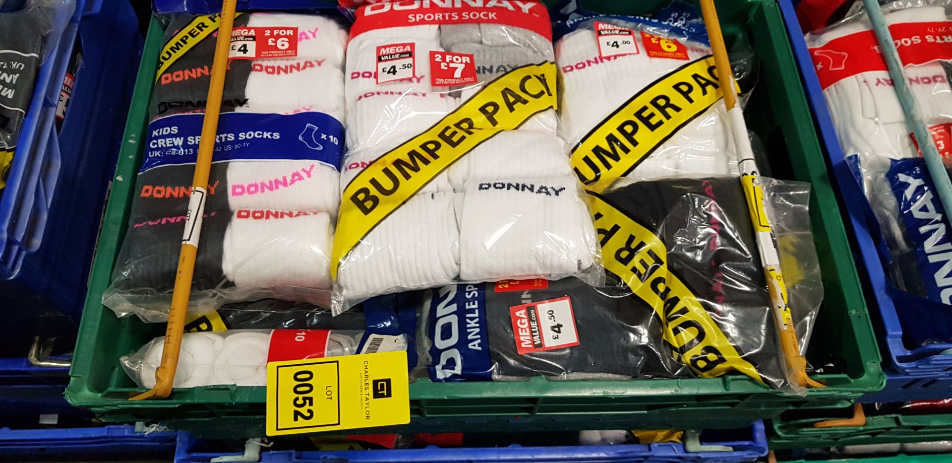 45 X BRAND NEW PACKS OF 10 PAIR OF DONNAY SPORT SOCKS IN VARIOUS STYLES, SIZES AND COLOURS IN 3 - Image 2 of 2