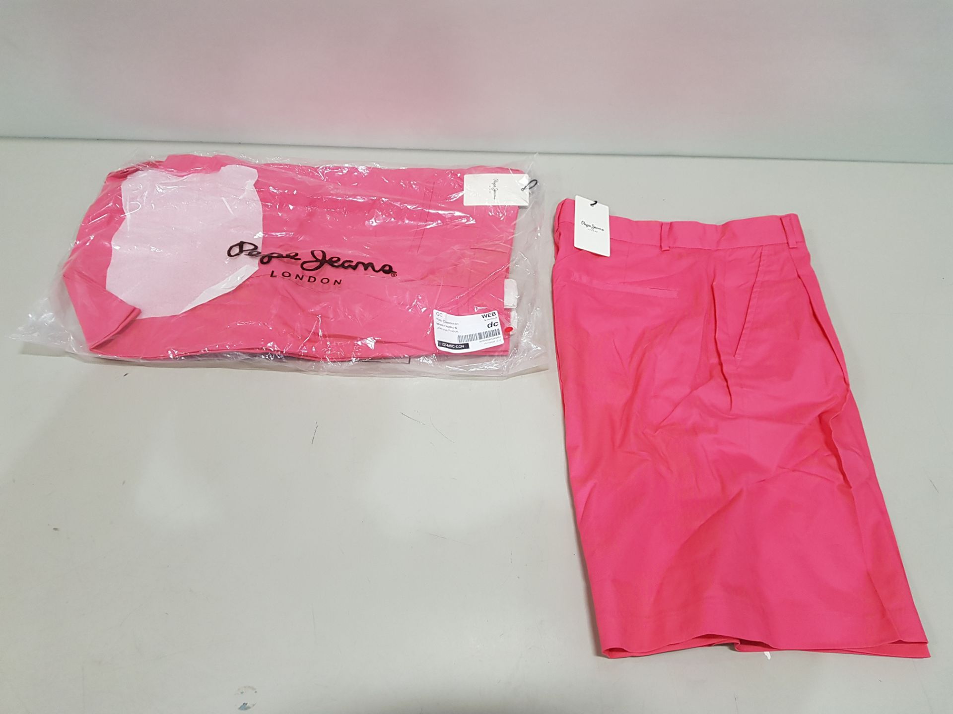 13 X BRAND NEW PEPE JEANS LAETITIA SHORTS -ALL IN VARIOUS SIZES TO INCLUDE UK 34/36/38/40/42