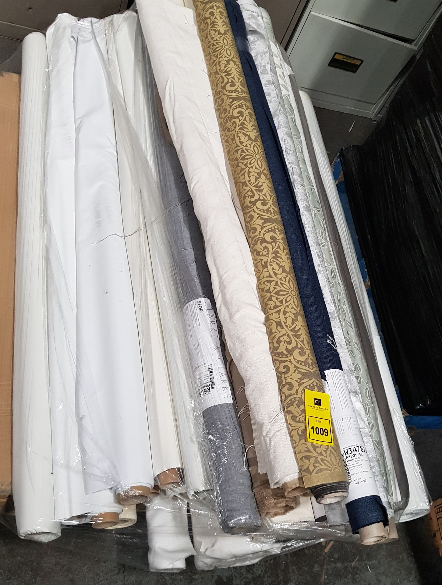 APPROX 30 X BRAND NEW FULL & PART ROLLS OF CURTAIN / LINING MATERIAL IN VARIOUS LENGTHS, DESIGNS &
