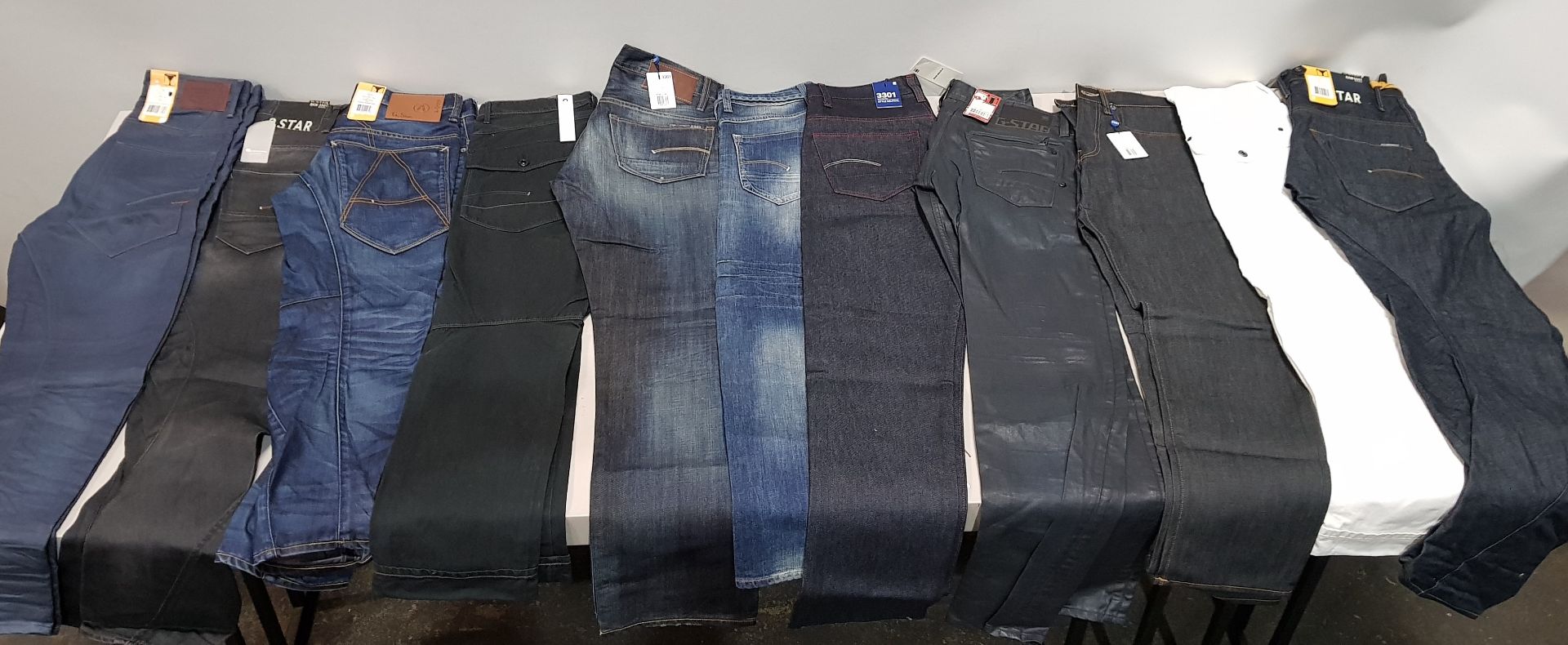 10 X BRAND NEW G-STAR JEANS IN VARIOUS STYLES AND SIZES