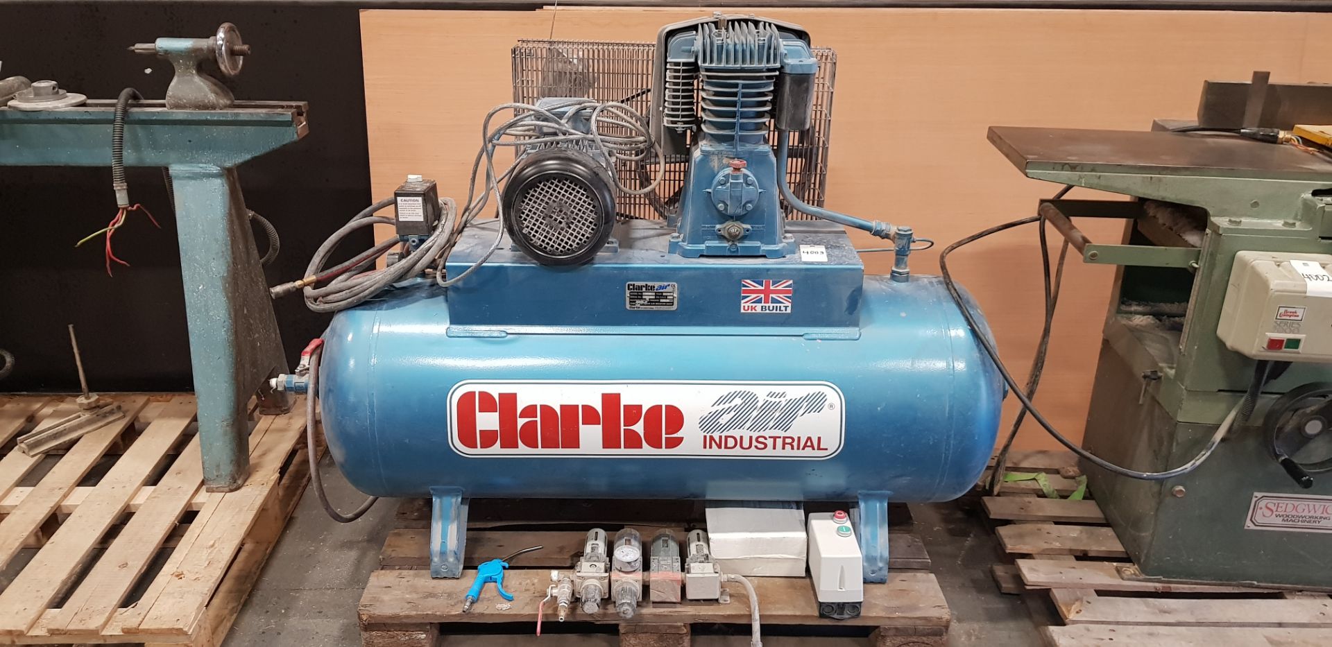 CLARKE INDUSTRIAL AIR COMPRESSOR - S/N 130066 - MAX WORKING PRESSURE - 10.3 BAR - 270 LITRE - 3