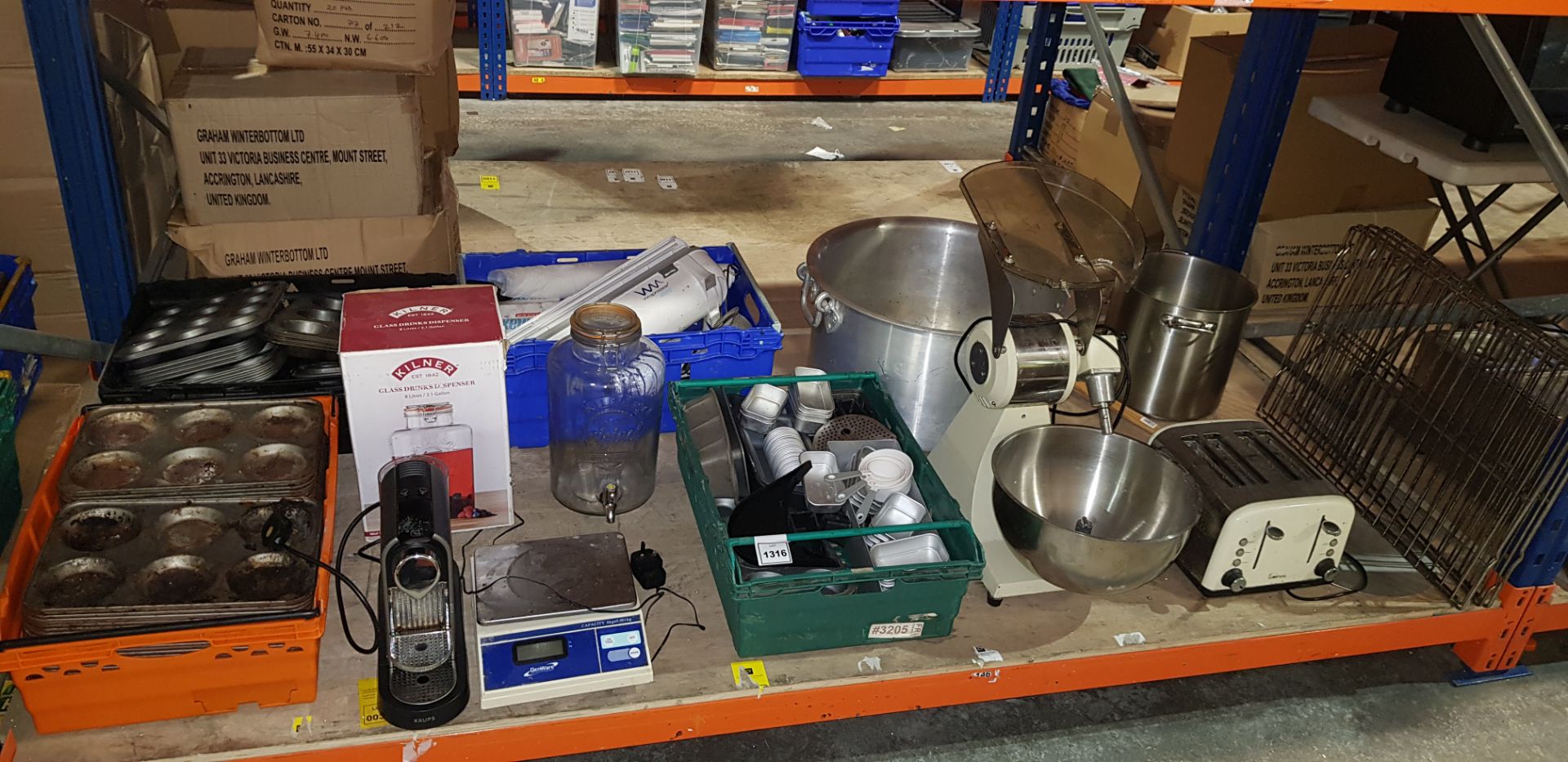 FULL BAY MIXED LOT TO INCLUDE PLANETARY MIXER - 2X LARGE STAINLESS STEEL BOWL/PAN WITH HANDLES -