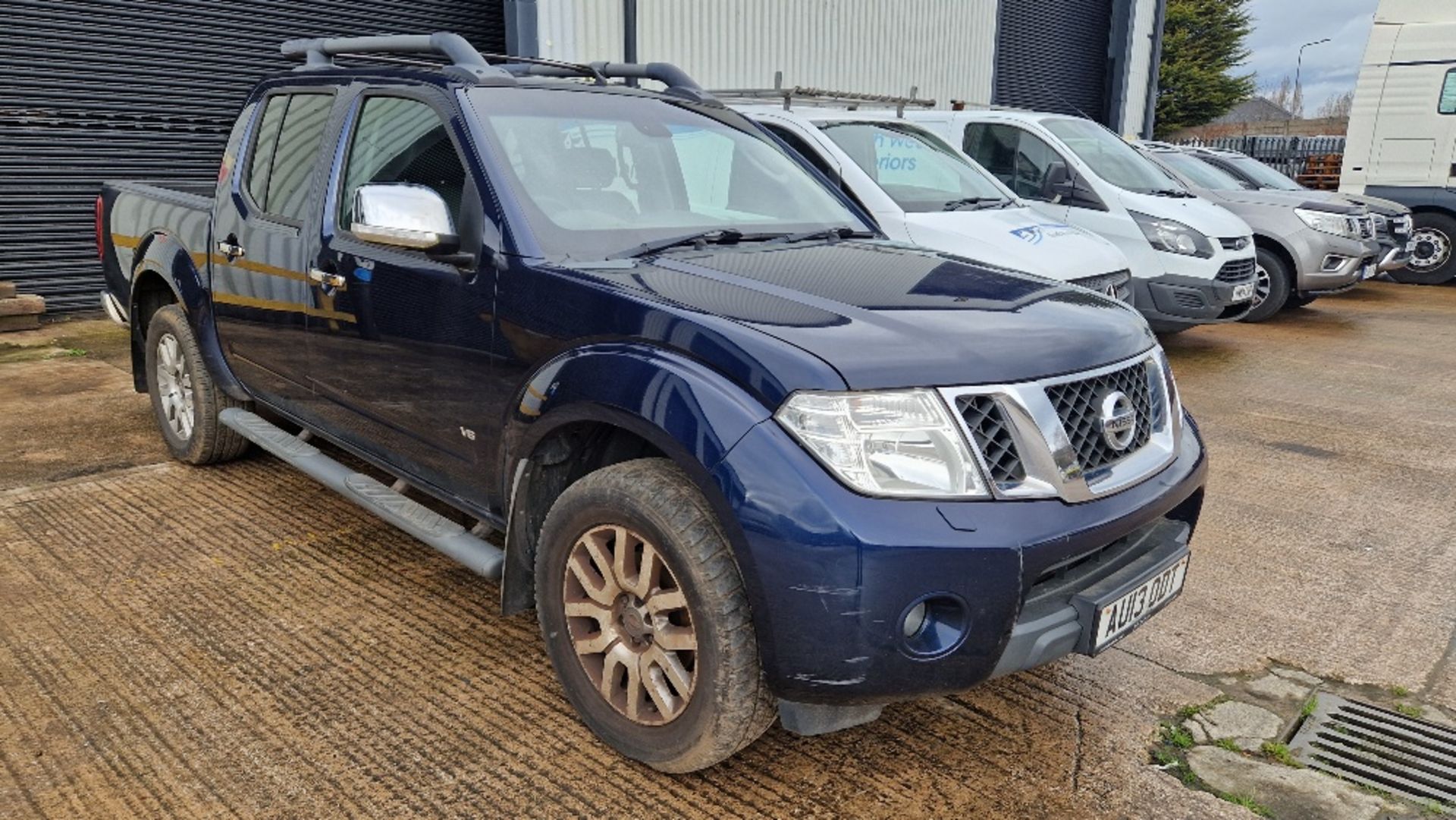 BLUE NISSAN NAVARA OUTLAW DCI AUTO, REG NO: AU13 ODT, ENGINE SIZE: 2991CC, 1ST REGISTERED: 28/03/