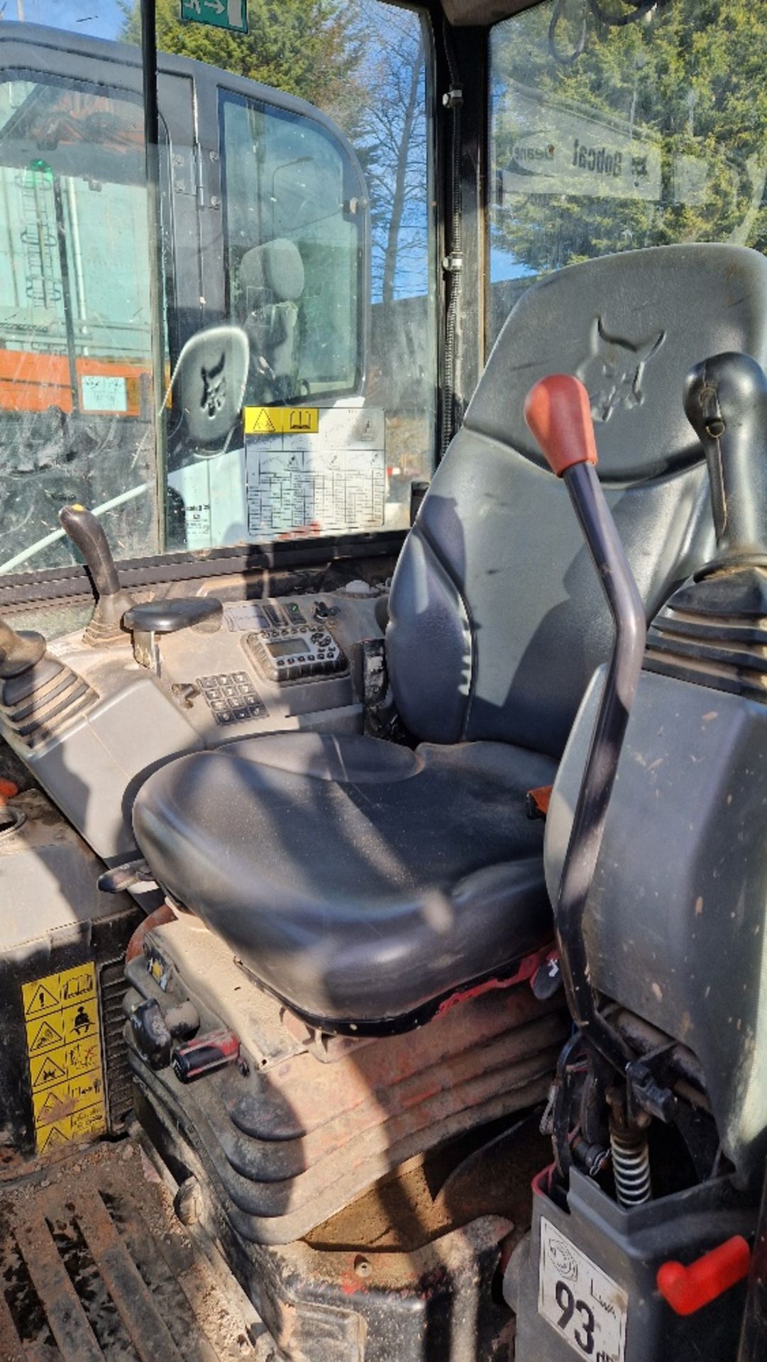 BOBCAT E27Z EXCAVATOR, SERIAL NO: B4B911519, YEAR 2019, 2571KG, NO KEY, CODE IS KEYED IN SO - Image 3 of 3