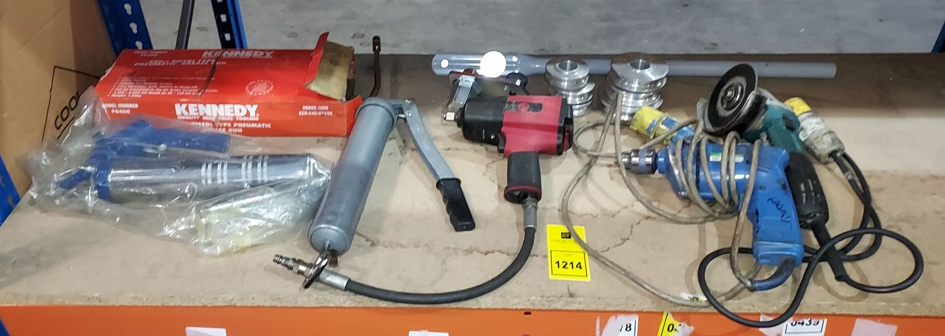 6 PIECE MIXED LOT CONTAINING MAKITA ( GA4530R) ANGLE GRINDER - 3 PIN PLUG / CHICAGO PNEUMATIC IMPACT