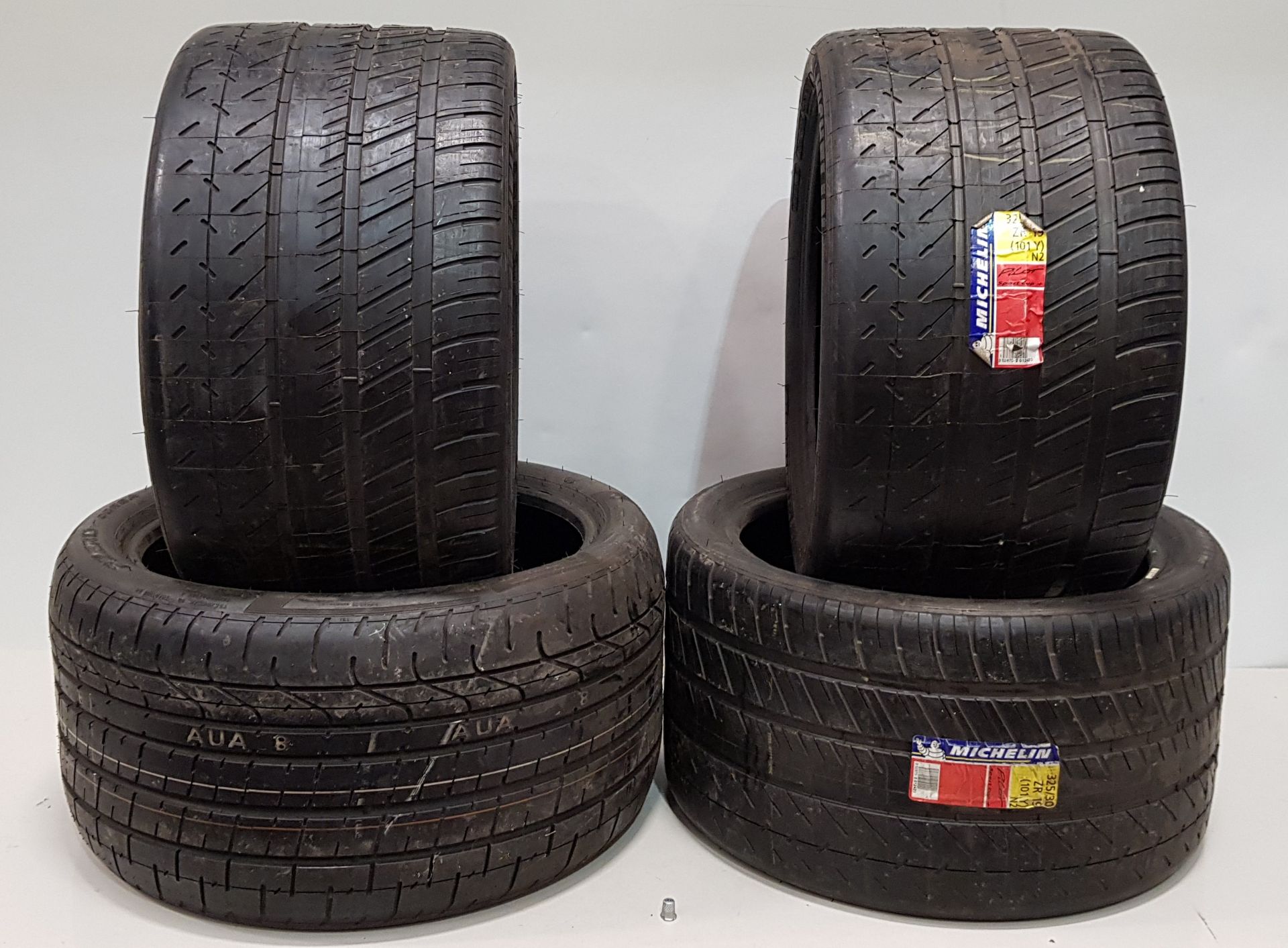 4 X MIXED TYRE LOT CONTAINING 2 X BRAND NEW MICHELIAN TYRES SIZE 325/30 ZR 19 - 1 X PART WORN