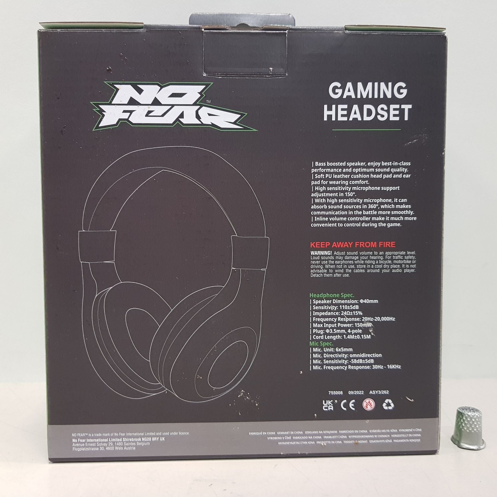 32 X BRAND NEW GREEN / BLACK NO FEAR CUSHIONED BASS BOOSTED GAMING HEADPHONES WITH MIC - (360 - Image 2 of 4