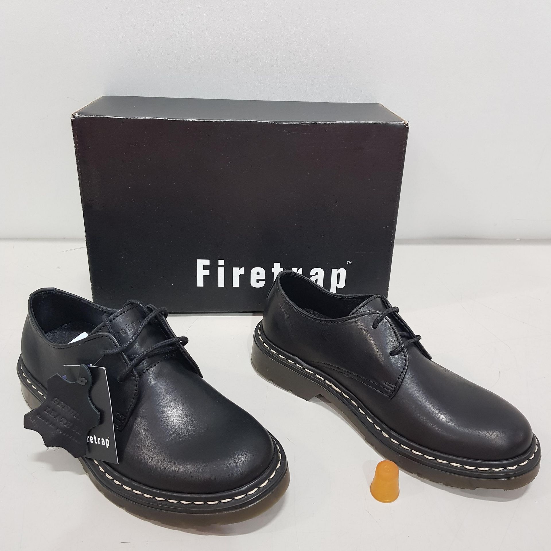 15 X BRAND NEW FIRETRAP LEATHER SHOES IN SIZES JUNIOR 3 AND 4 - PLEASE NOTE SOME BOXES SLIGHTLY