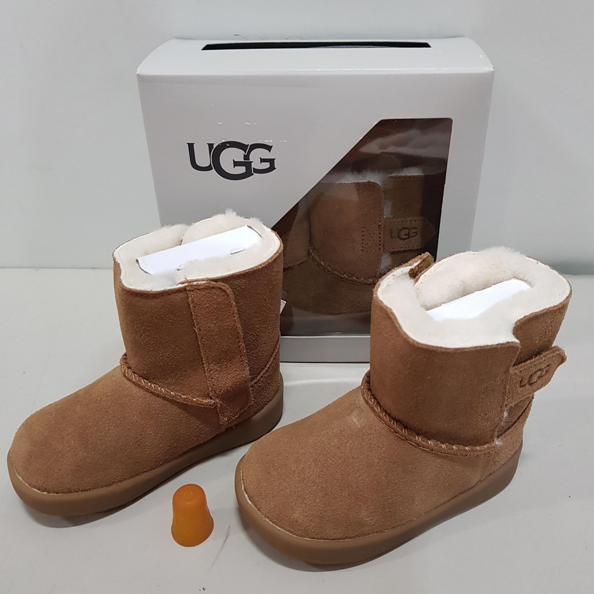 12 X BRAND NEW BOXED BABY FAUX FUR KEELAN UGG BOOTS IN BROWN - ALL IN SIZE BABYS 12- 18 MONTHS ( 4 )