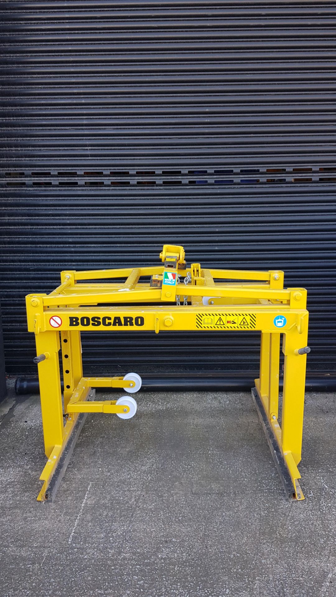 BOSCARO PZLD BRICK GRAB ATTACHMENT, 1800KG SWL, YEAR OF MANUFACTURE 2022 - Image 2 of 2