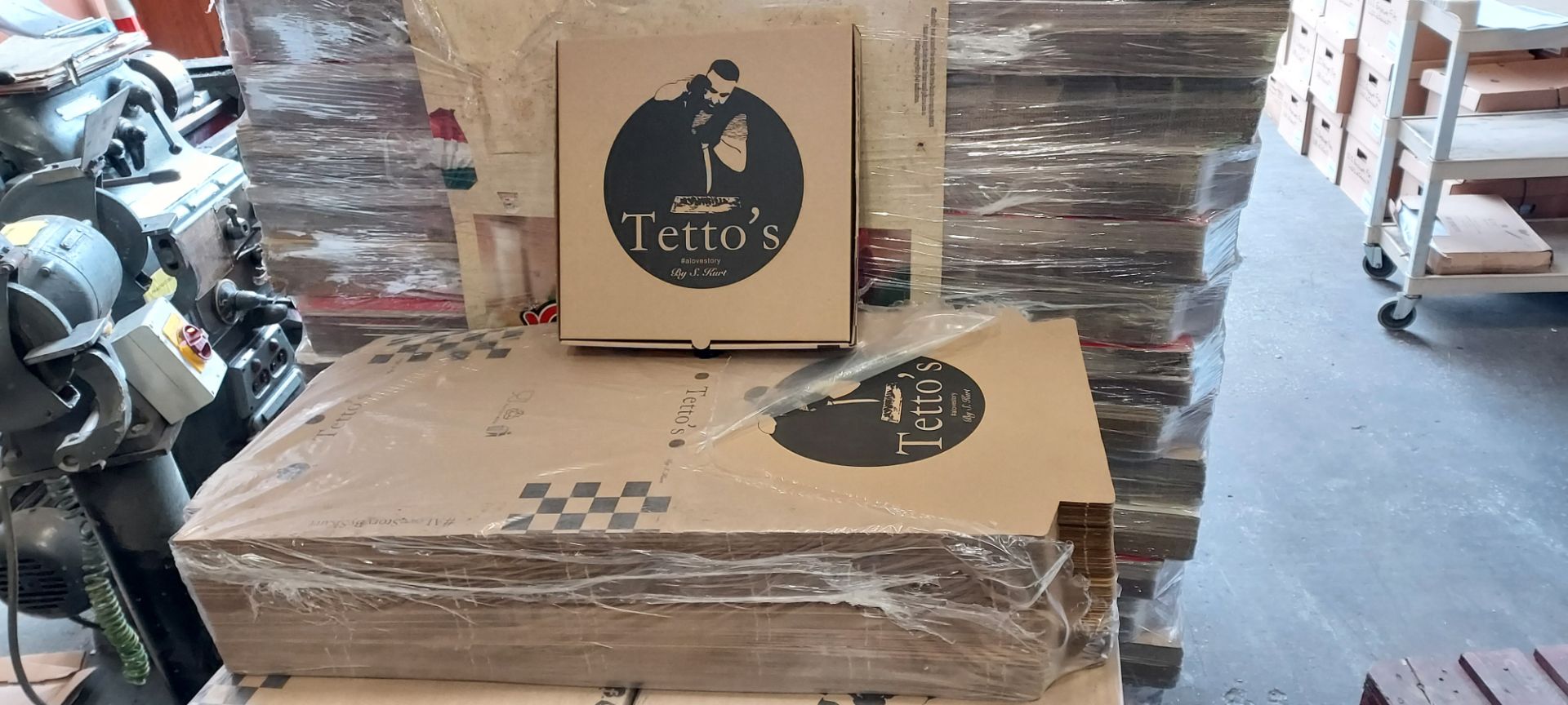 600 X BRAND NEW 12 INCH PIZZA BOXES - IN 6 PACKS OF 100 TETTO'S