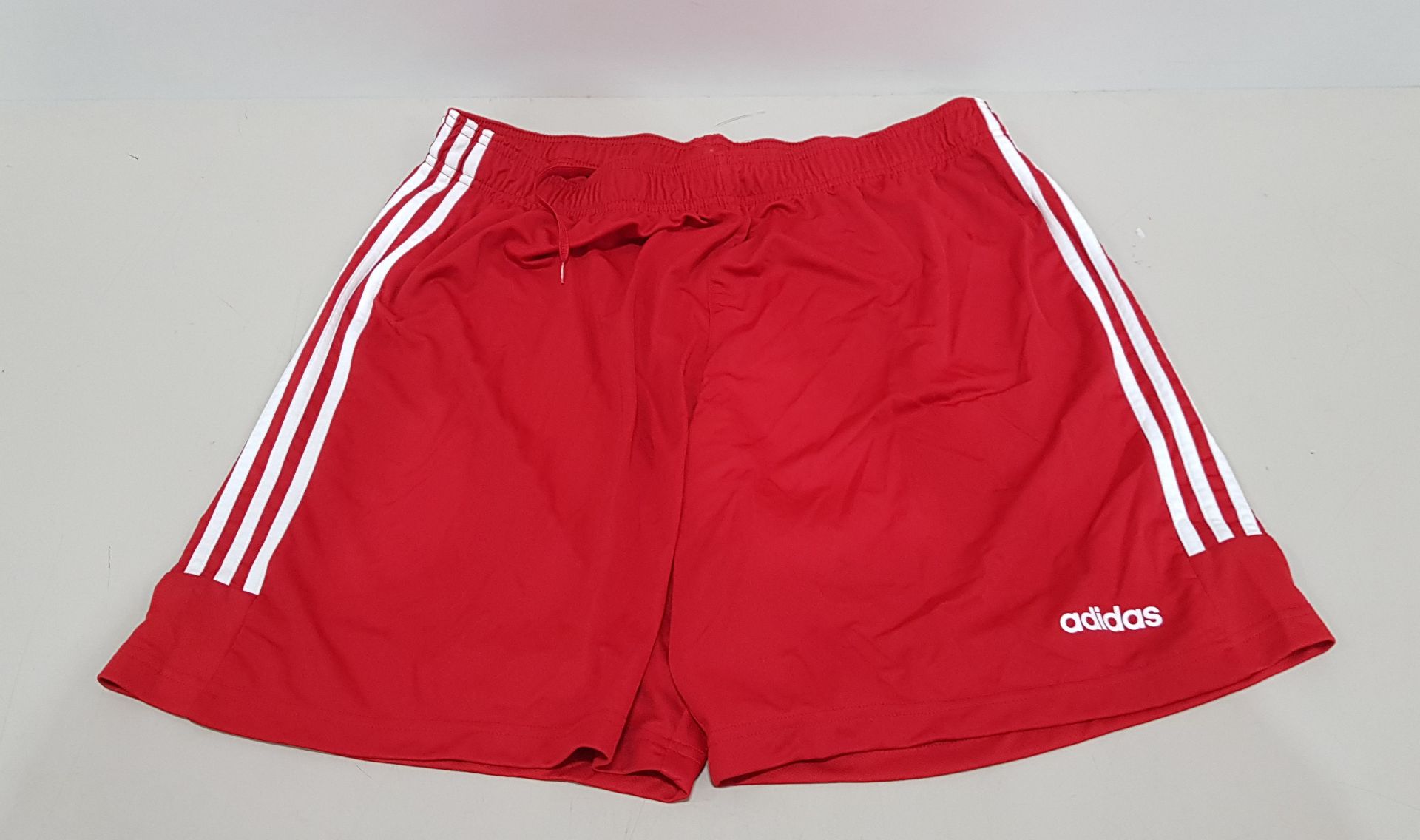 23 X BRAND NEW MENS ADIDAS SPORTS SHORTS IN RED / WHITE - IN MIXED SIZES TO INCLUDE S / M / 2 XL -