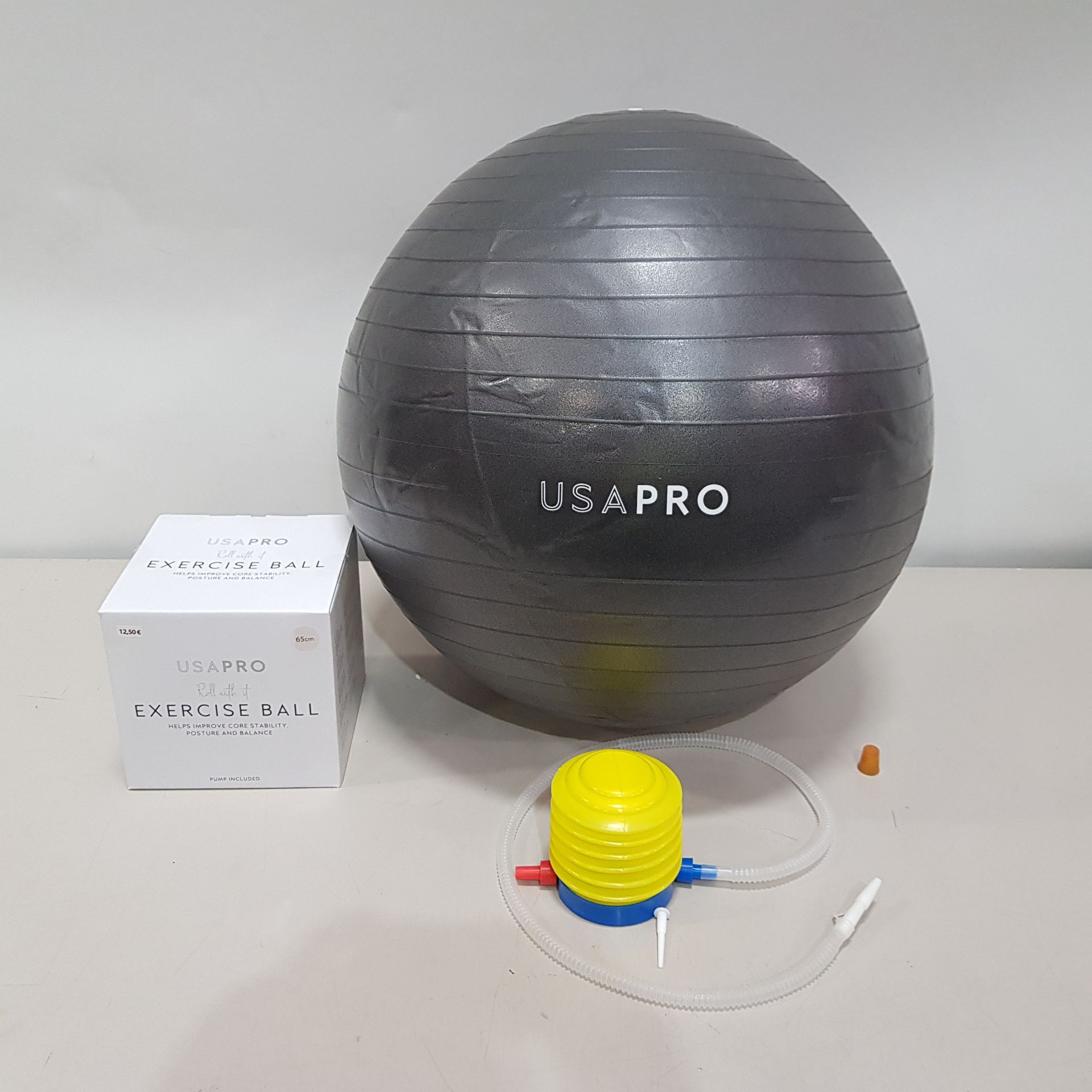 60 X BRAND NEW USA PRO EXERCISE BALL - INCLUDES PUMP - ALL IN SIZE 65 CM - RRP £ 17.99 EACH - IN 5