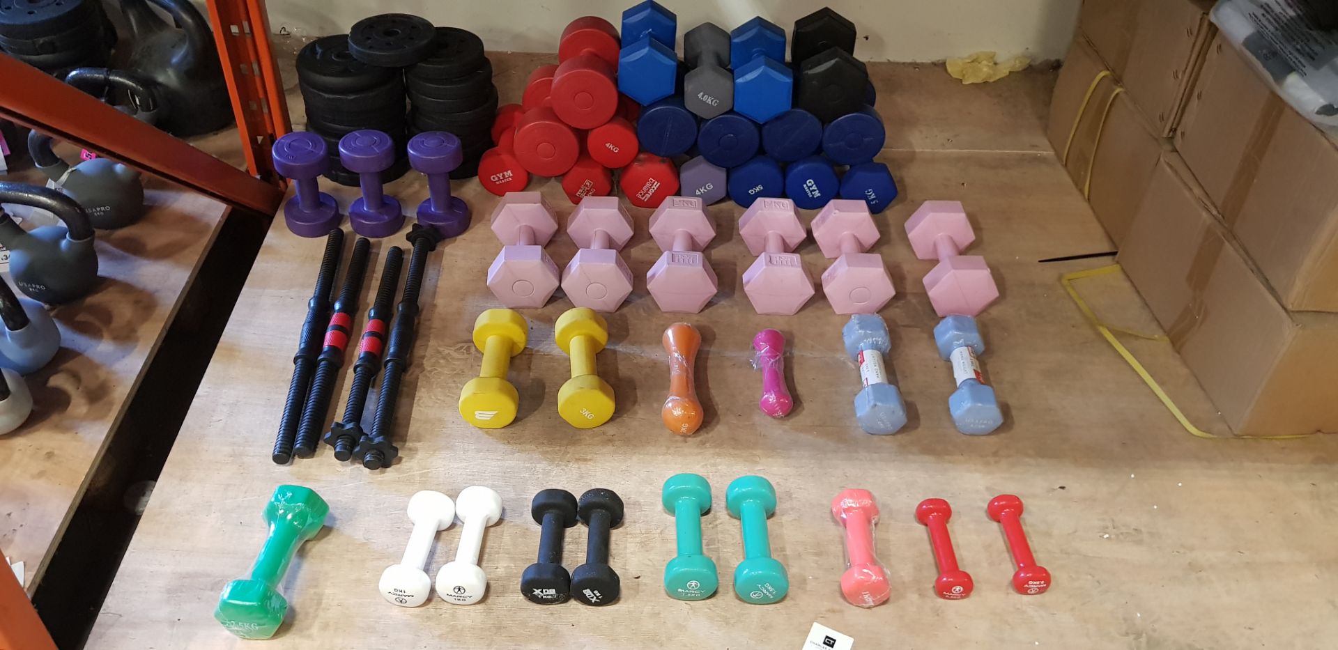 HALF BAY AND PALLET CONTAINING VARIOUS KG DUMB BELLS AND VARIOUS KG KETTLE BELLS ETC