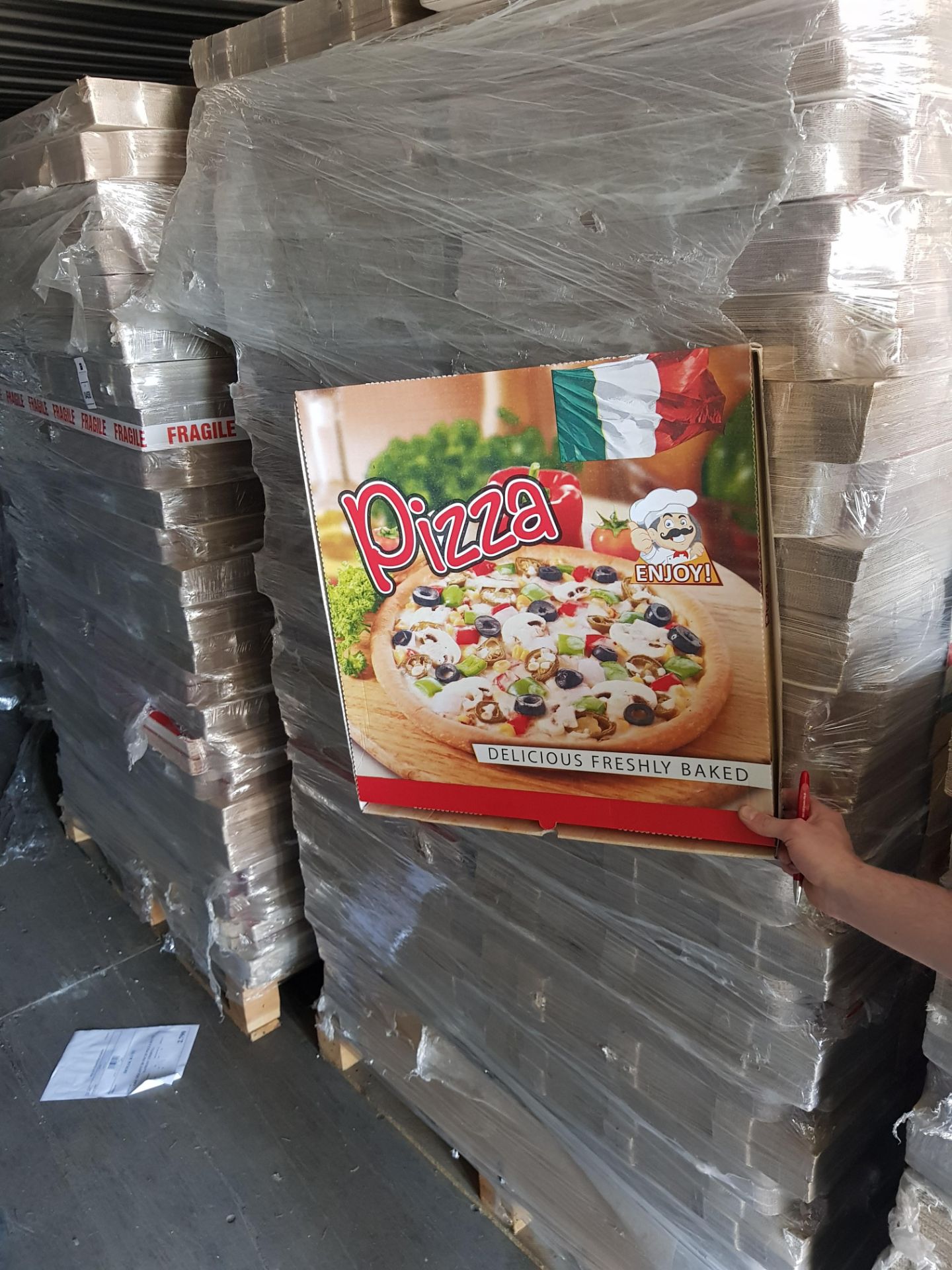 2250 X BRAND NEW 20 INCH PIZZA BOXES ON PALLET