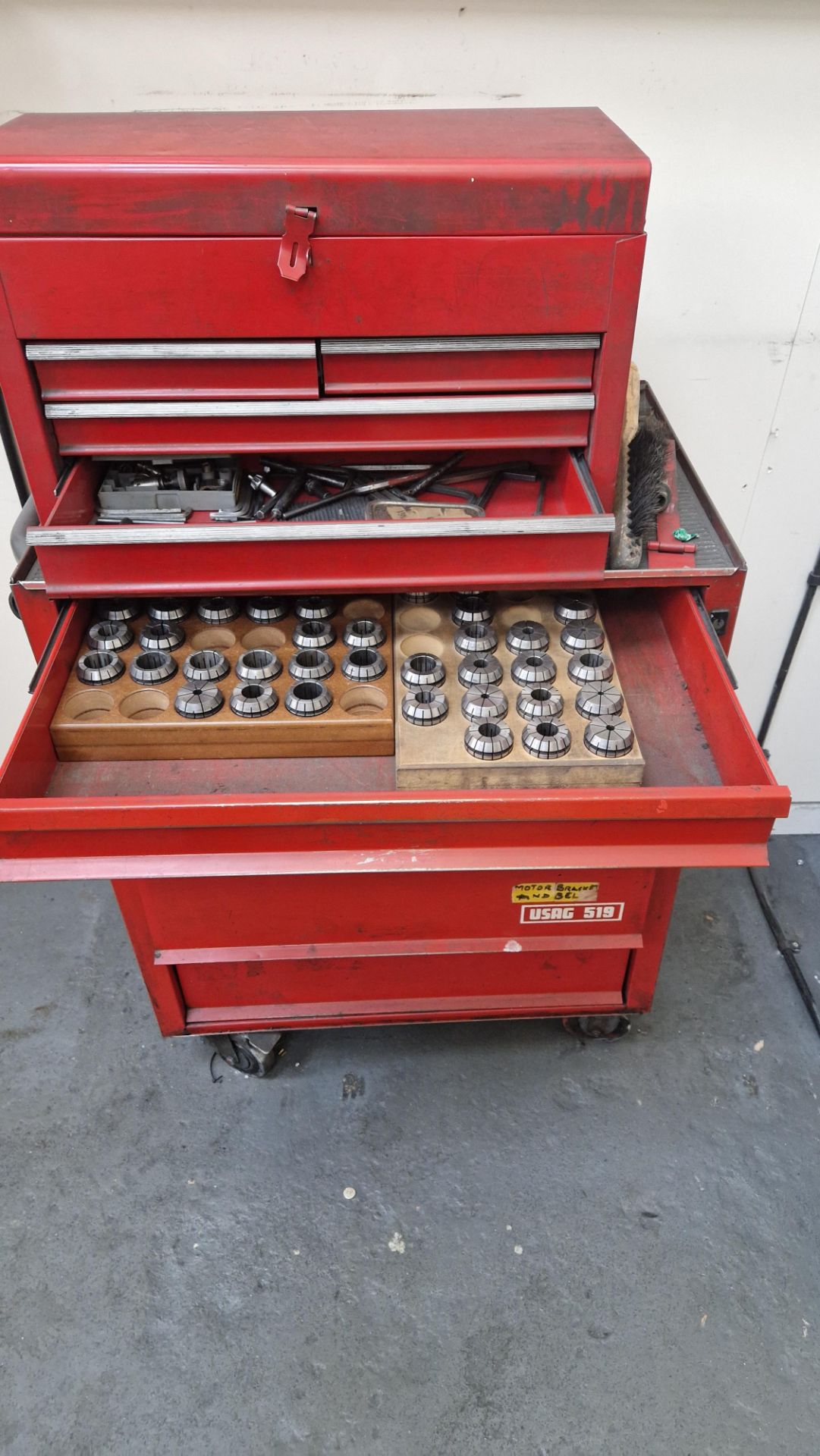 JUNGNER INSTRUMENTS HORIZONTAL GRINDER WITH ASSOCIATED SPARES IN USAG 519 TOOL CHEST - Image 4 of 4