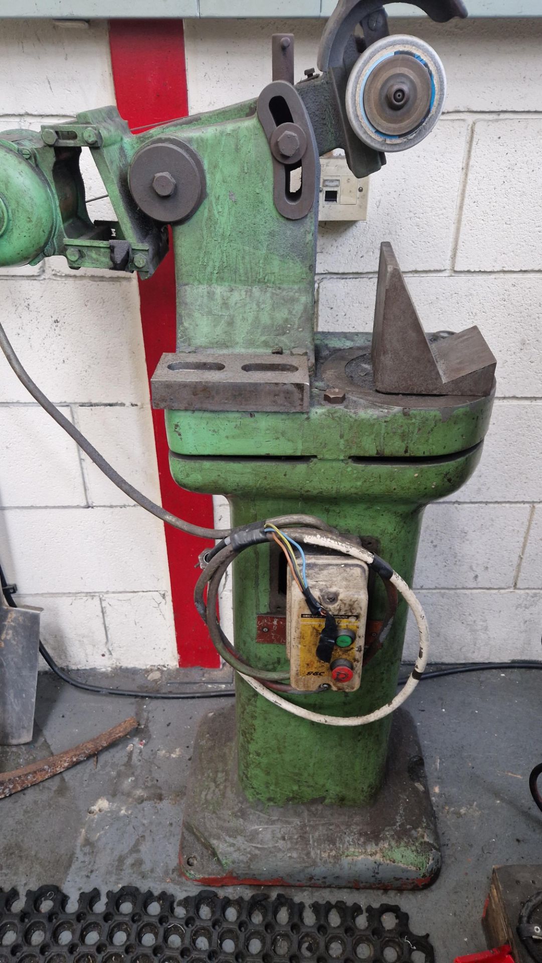 CLARKSON PEDESTAL GRINDER