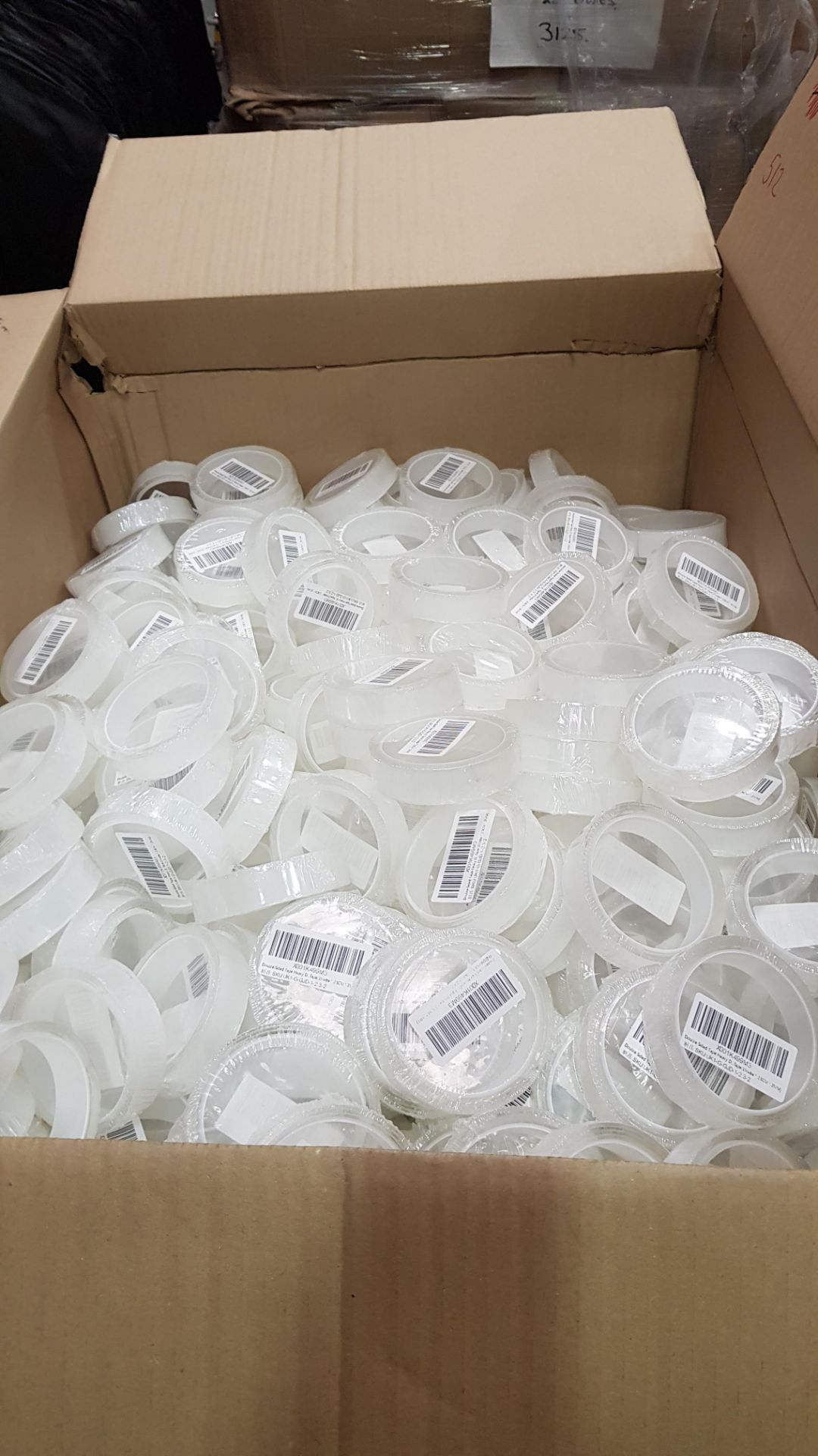 APPROX 500 X BRAND NEW DOUBLE SIDED HEAVY DUTY CLEAR TAPE ( 1 METER X 2.3 CM WIDTH )