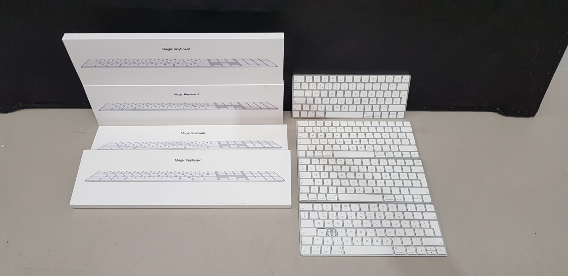 8 PIECE MIXED APPLE KEYBOARD LOT CONTAINING 4 X BRAND NEW APPLE MAGIC KEYBOARD WITH NUMERIC KEYPAD (