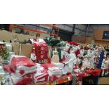 100 + PIECE BRAND NEW MIXED PREMIER CHRISTMAS LOT CONTAINING LARGE AMOUNT OF CHRISTMAS STOCKINGS /