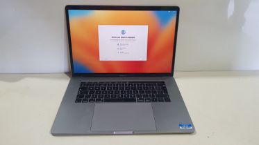 1 X APPLE MACBOOK PRO ( MODEL : A1990 ) 15 INCH SCREEN - LIGHT UP TOUCH BAR - M1 APPLE CHIP - 512 GB