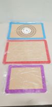 500 X PACKS OF 3 SILICONE BAKING MAT / SHEET - NON STICK - MACARONS / PIZZA - IN PURPLE / RED /
