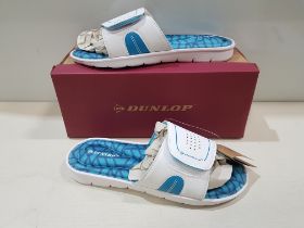 14 X BRAND NEW DUNLOP ADJUSTABLE STRAP MEMORY FOAM SLIDERS IN WHITE/BLUE IN MIXED SIZES TO INCLUDE