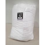 46 X BRAND NEW VARIOUS SLIGHT SECONDS - 4.5 TOG MICROFIBRE DUVETS TO INCLUDE KING SIZE / DOUBLE /