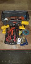 FULL BOX OF VARIOUS HAND TOOLS TO INCLUDE SPANNERS / SCREWDRIVERS / SAWS / MEASURING TAPE / SET OF