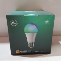 50 X BRAND NEW PACK OF 4 SMART BULBS 10 W / MULTICOLOURED / COMPATIBLE WITH AMAZON ALEXA AND