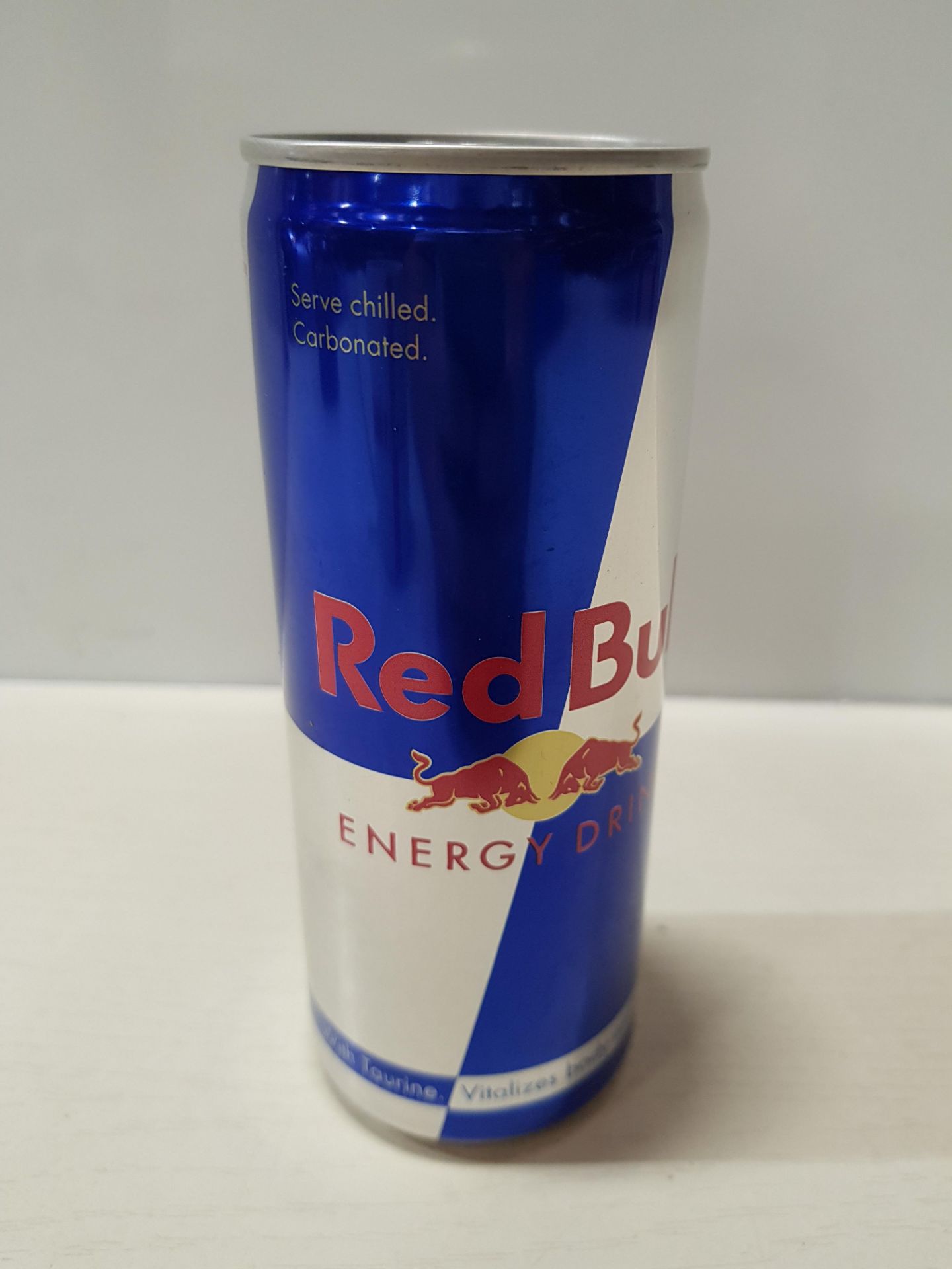 60 X BRAND NEW RED BULL ENERGY DRINKS ( 250 ML ) (ALL IN DATE SOME - END OF 2023 SOME 2024 ) - IN
