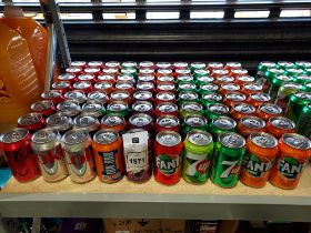 80 X BRAND NEW MIXED 330ML CANS DRINK LOT CONTAINING COCA COLA - FANTA IN VARIOUS FLAVOURS - 7UP-