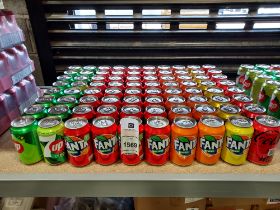 80 X BRAND NEW MIXED 330ML CANS DRINK LOT CONTAINING COCA COLA - FANTA IN VARIOUS FLAVOURS - 7UP