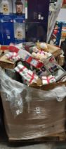 FULL PALLET MIXED ENGLAND CHRISTMAS LOT CONTAINING - ENGLAND CAR FLAGS - LARGE ENGLAND CHRISTMAS