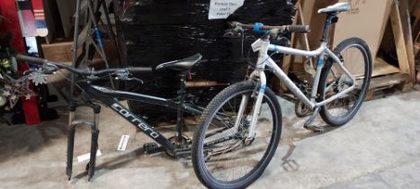 2X BIKE LOT CONTAINING 1X , CARRERA PARVA LTD EDITION MOUNTAIN BIKE, SIZE 45CM, 21 GEARS, 1X CARRA