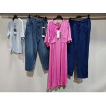 10 PIECE MIXED BRAND NEW RIANI CLOTHING LOT CONTAINING SKIRT, JEANS, PANTS, DRESSES AND VEST ALL