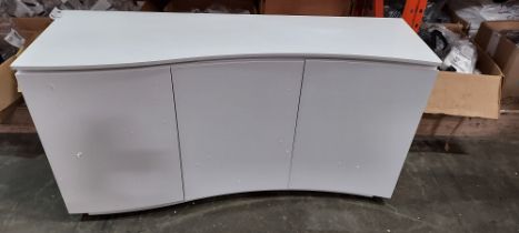 1 X LAZZARO 3 DOOR LED SIDEBOARD IN WHITE 156 X 560 X 860CM (PLEASE NOTE CUSTOMER RETURNS - DAMAGE