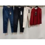 10 PIECE MIXED BRAND NEW RIANI CLOTHING LOT CONTAINING DENIM JEANS IN BLUE AND BLACK, TROUSERS,