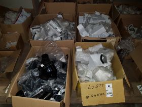 500 + PIECE BRAND NEW MIXED LOT CONTAINING POLYPIPE 0GEE GUTTER 135 DEG EXTERIOR ANGLE CONNECTORS (