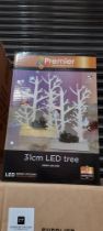 48 PIECE CHRISTMAS LOT CONTAINING 31CM LED TREE WITH ROBINS BATTERY OPERATED