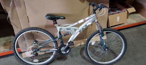 1X INOI VOYAGER MOUNTAIN BIKE, SIZE 40CM, 18 GEARS, SPRING AND FRONT FORK SUSPENSION, DISK BREAKS.
