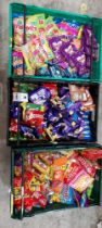 200 + PIECE MIXED SWEETS LOT CONTAINING MALTESERS - CADBURY DAIRY MILK BUTTONS - CADBURY OREO