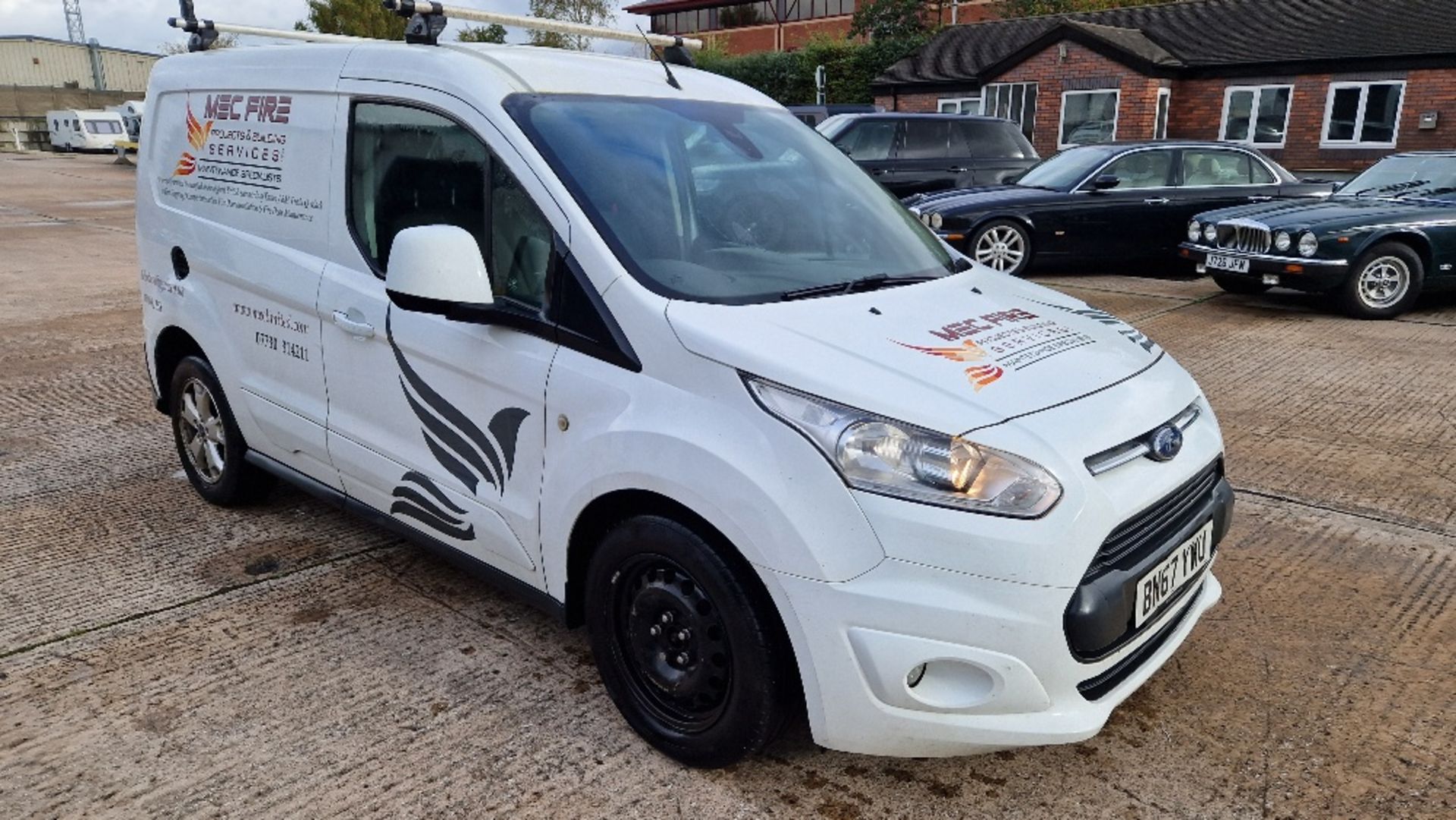 WHITE FORD TRANSIT CONNECT 200 LIMIT DIESEL PANEL VAN 149CC FIRST REGISTERED 29/9/2017 REG: BN67 YWU