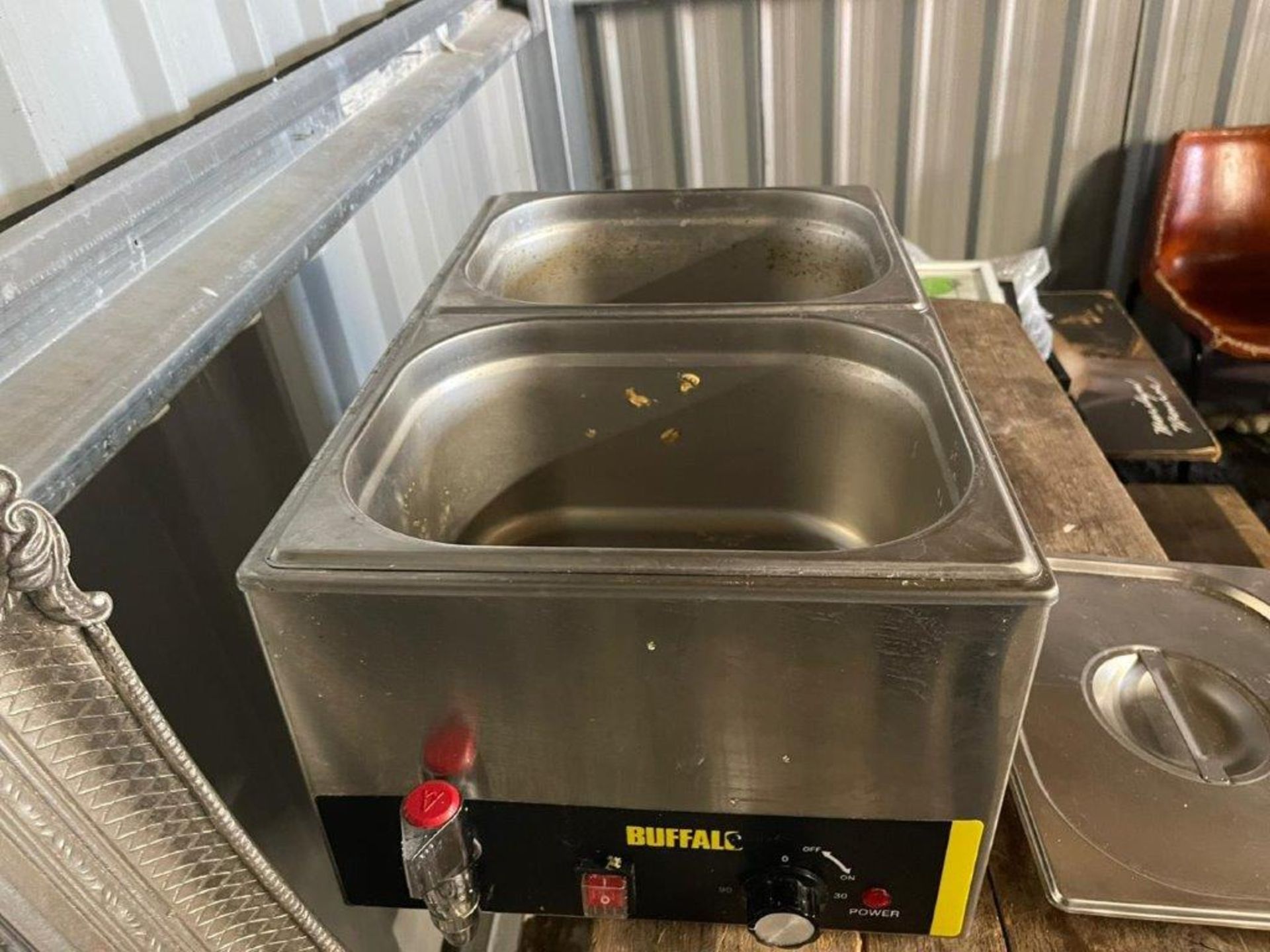 BUFFALO STAINLESS STEEL BAIN MARIE WITH TWO STAINLESS STEEL BOWLS & LIDS (ITEMS LOCATED IN CROYDON