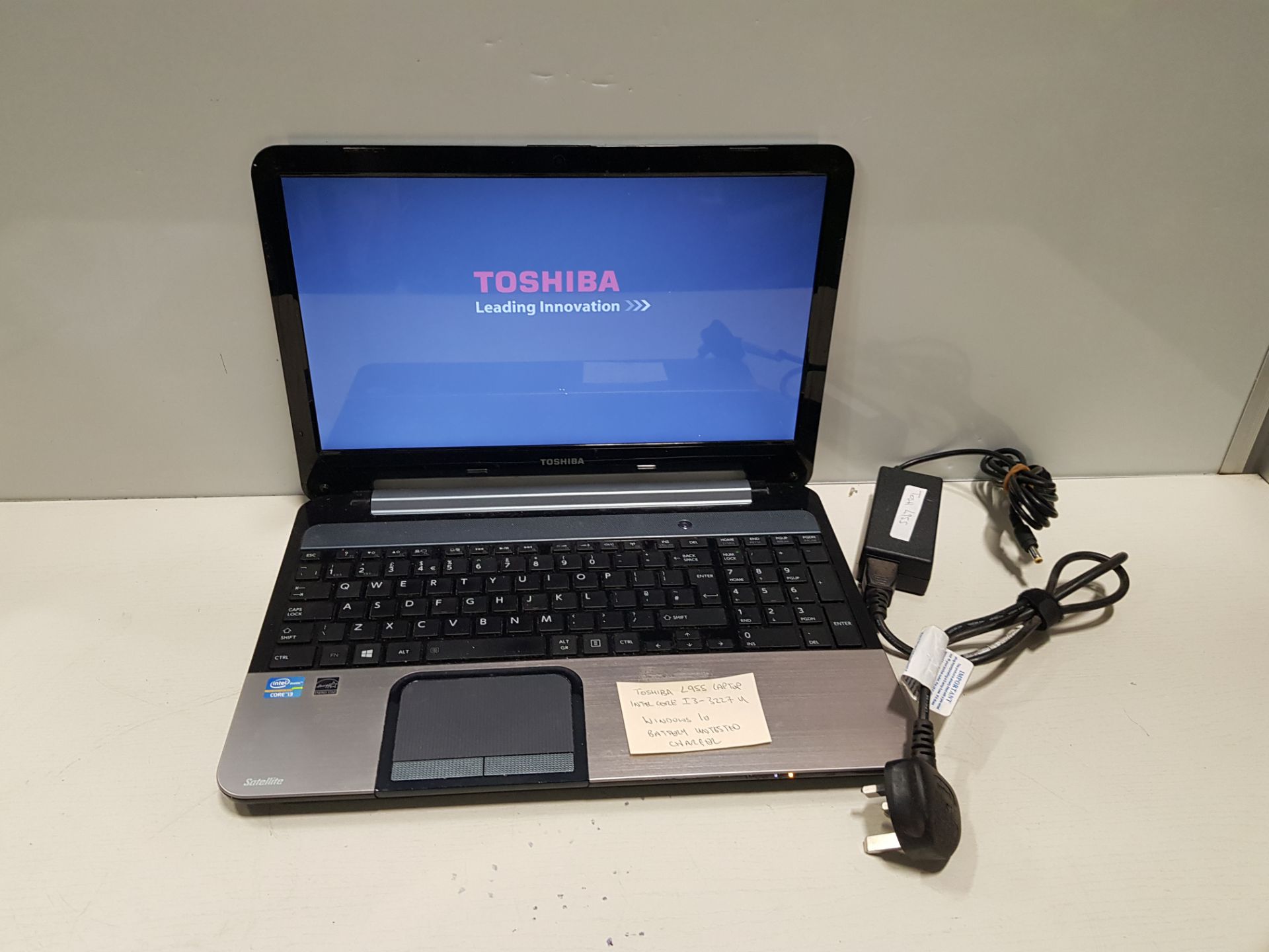 TOSHIBA L955 LAPTOP INTEL CORE I3-3227U WINDOWS 10 BATTERY UNTESTED CHARGER